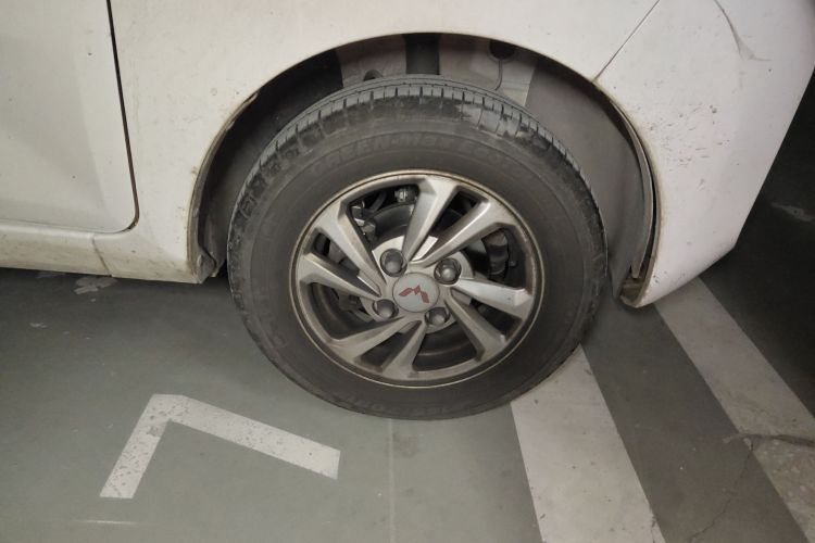 五菱汽车 宏光MINIEV 2022款 自在款 磷酸铁锂车身外观10