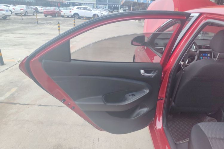 现代 瑞纳 2017款 1.4L 自动跃享版 国V中控内饰49