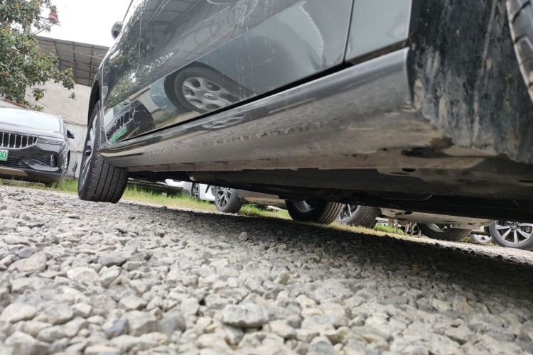 吉利汽车 帝豪 2025款 第4代 1.5L 手动龙腾版局部细节9001