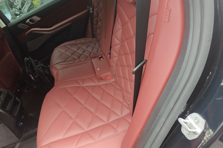 宝马X5 2022款 改款 xDrive 30Li 尊享型M运动套装中控内饰21