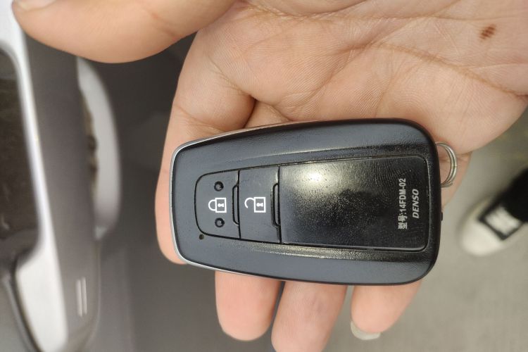 丰田 奕泽IZOA 2020款 2.0L 奕享版中控内饰11