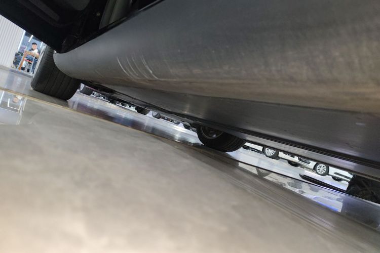 特斯拉 Model Y 2022款 后轮驱动版局部细节9002