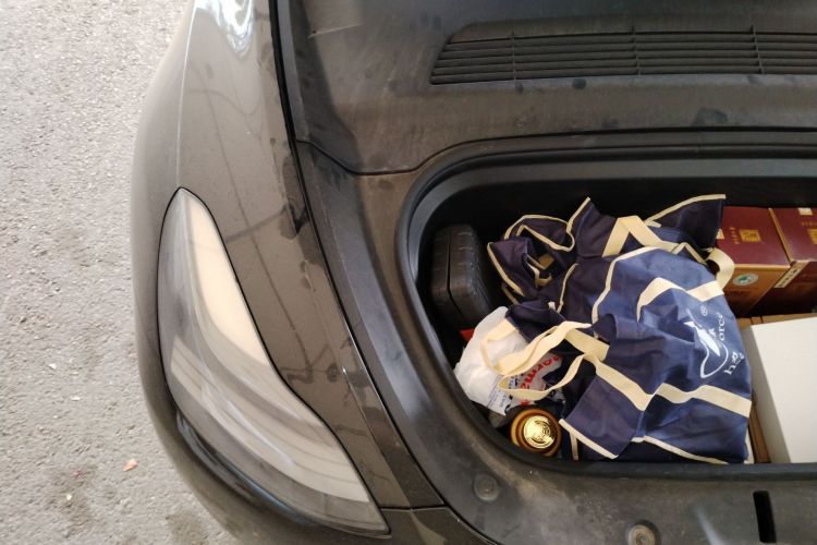 特斯拉 Model Y 2022款 后轮驱动版局部细节9006