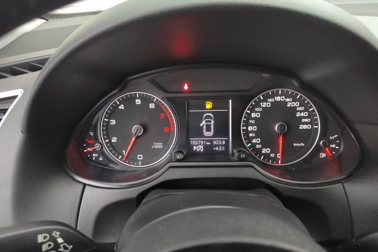 奥迪Q5 2017款 40 TFSI 进取型中控内饰14