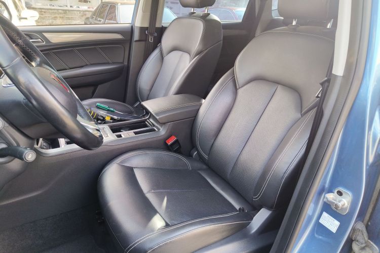 荣威RX5 2016款 20T 两驱自动互联网智享版中控内饰19