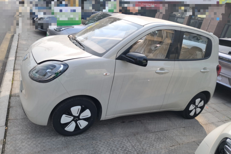 五菱汽车 宏光MINIEV 2025款 四门版 进阶款车身外观4