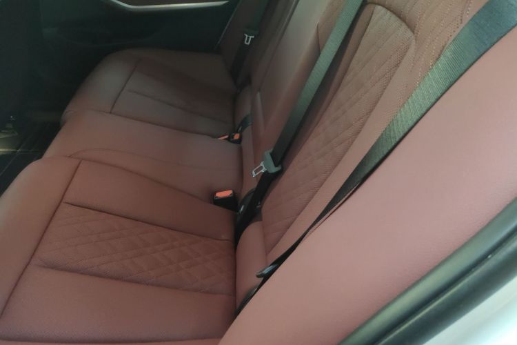 宝马3系 2023款 320Li M运动套装中控内饰21