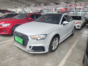 奥迪A3 2018款 30周年年型 Limousine 35 TFSI 时尚型