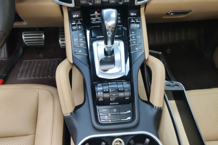 保时捷 2015款 Cayenne 3.0T局部细节18