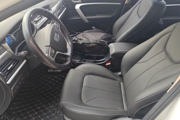 吉利汽车 帝豪 2017款 三厢百万款 1.5L CVT向上版中控内饰19