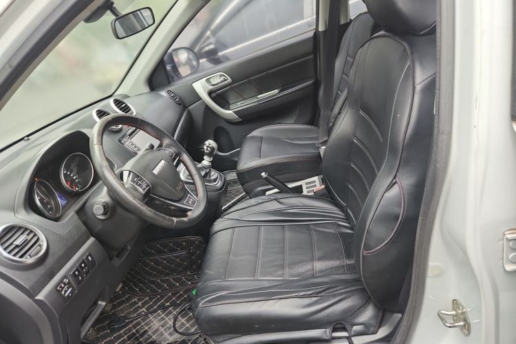 哈弗H6 2015款 升级版 1.5T 手动两驱精英型中控内饰19