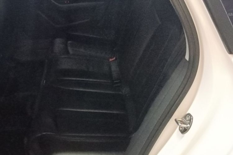 奥迪A6L 2015款 TFSI 百万纪念智领型中控内饰21