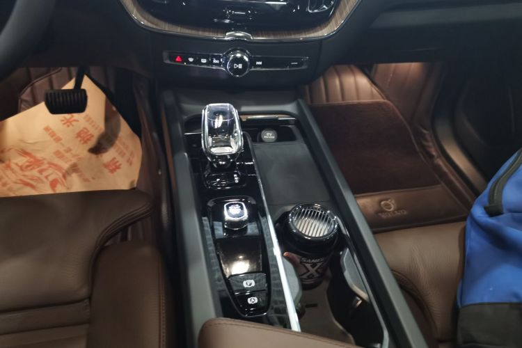 沃尔沃XC60 2023款 B5 四驱智远豪华版局部细节18