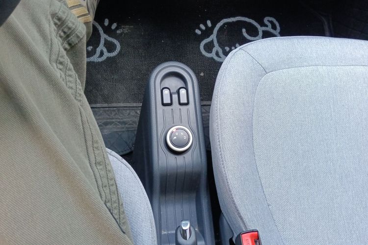 五菱汽车 宏光MINIEV 2021款 马卡龙臻享款 磷酸铁锂中控内饰18