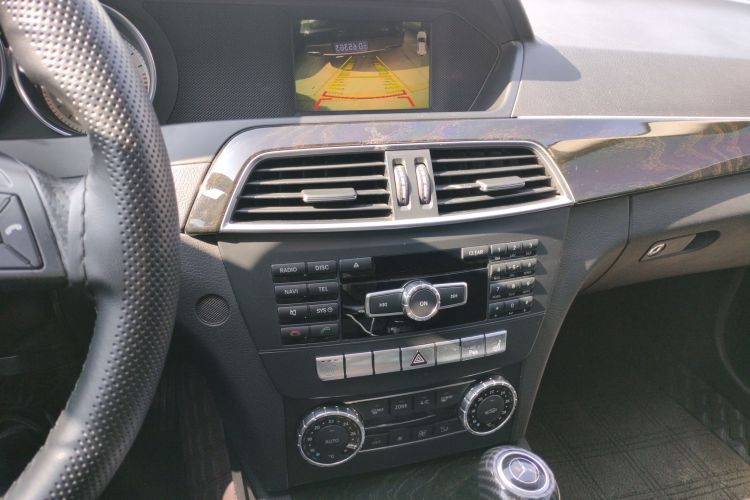 奔驰C级 2013款 C 260 时尚型 Grand Edition局部细节16