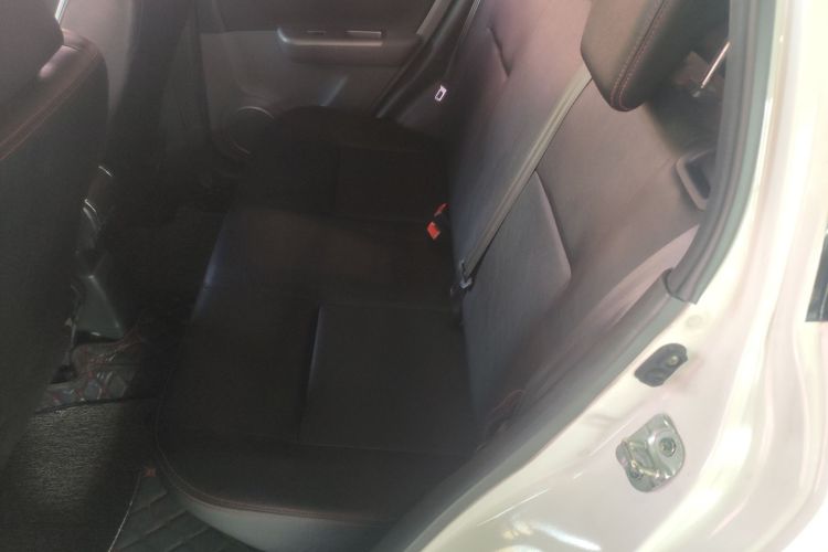 铃木 雨燕 2016款 1.5L 自动时尚型酷玩版中控内饰7004