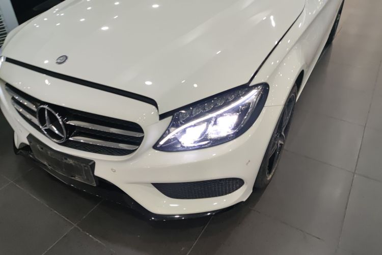 奔驰C级 2015款 C 300 运动版局部细节36