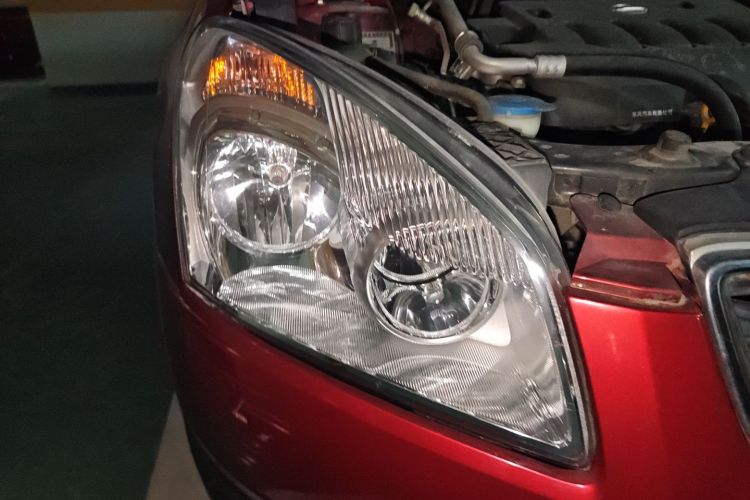 日产 逍客 2012款 2.0XV 雷 CVT 2WD车身外观6006