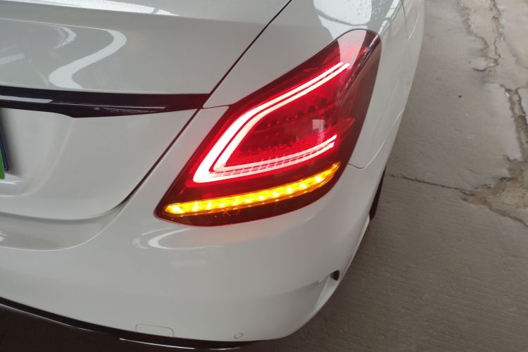 奔驰C级 2021款 C 260 L 运动版车身外观6006