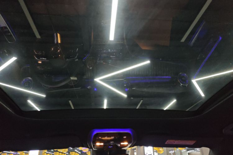 奔驰GLC 2024款 改款 GLC 300 L 4MATIC 动感型 5座中控内饰22