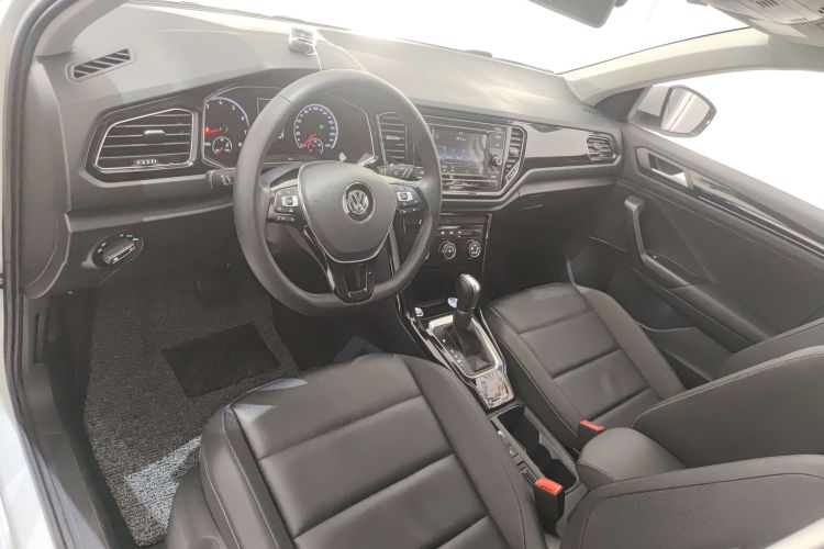 大众 T-ROC探歌 2018款 280TSI DSG两驱舒适型 国V中控内饰12