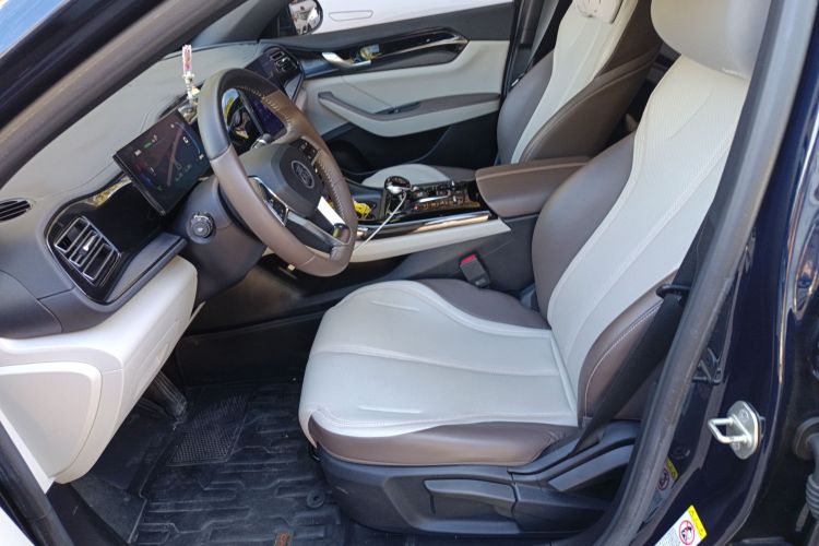 比亚迪 秦PLUS 2023款 冠军版 DM-i 55KM领先型局部细节19