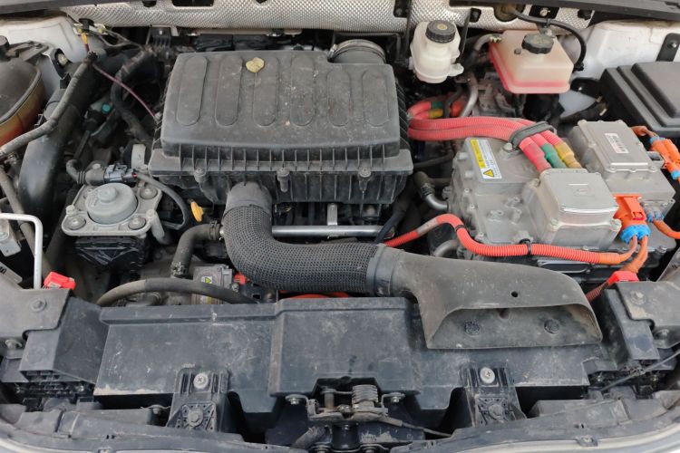 腾势X 2020款 PHEV旗舰版机舱底盘24