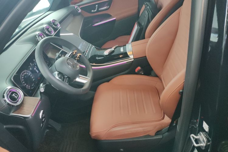 奔驰GLC 2025款 GLC 300 L 4MATIC 动感型 5座局部细节19