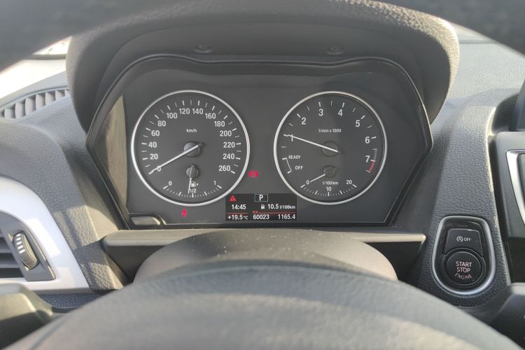 宝马1系(进口) 2016款 118i 领先型中控内饰14