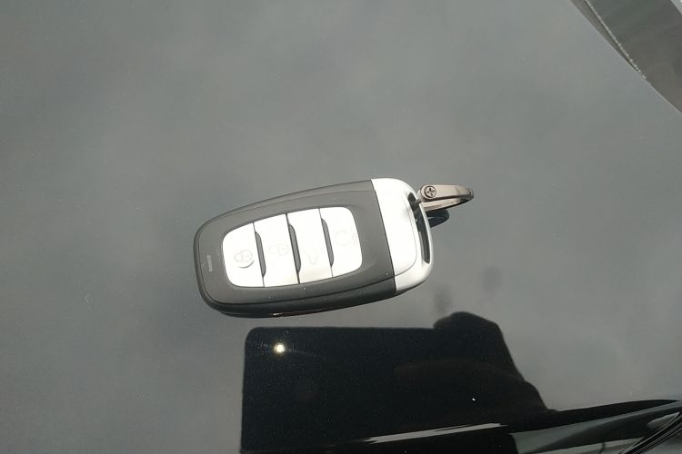 红旗H5 2020款 1.5T DCT旗韵版中控内饰7001