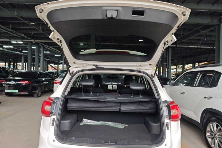 宝骏510 2017款 1.5L 自动豪华型机舱底盘23