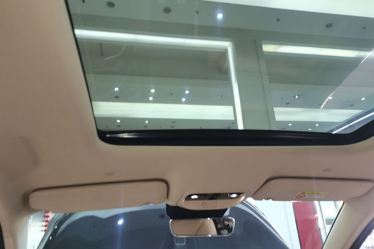 鸿蒙智行 问界M7 2022款 1.5T 四驱豪华版中控内饰22