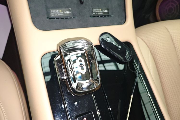 鸿蒙智行 问界M7 2024款 1.5T 后驱Plus版 5座局部细节18