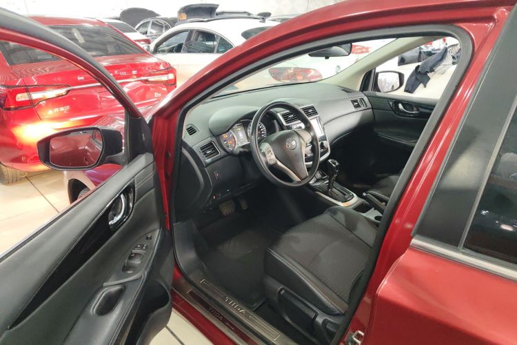 日产 骐达TIIDA 2019款 1.6L CVT智行版 国VI中控内饰7003