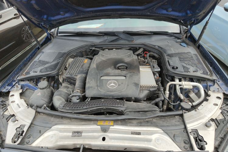 奔驰C级 2017款 改款 C 180 L 时尚型运动版机舱底盘24