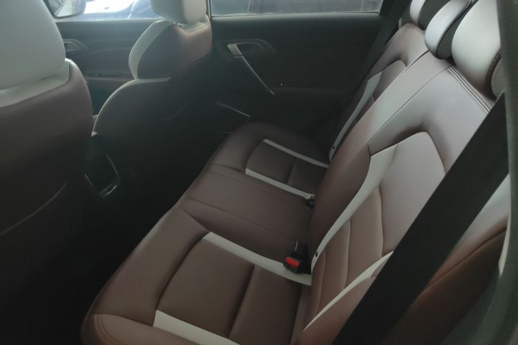 吉利汽车 博越 2022款 1.8TD DCT智雅型中控内饰21