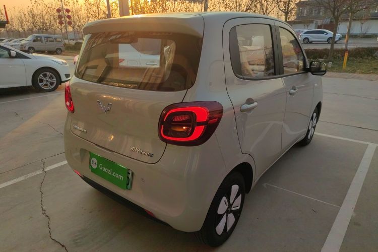 五菱汽车 宏光MINIEV 2025款 四门版 进阶款车身外观7