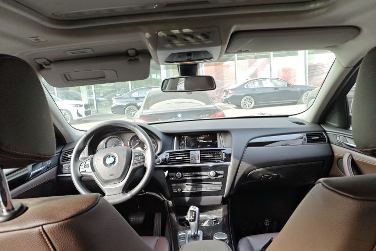 宝马X4 2014款 xDrive20i X设计套装局部细节22