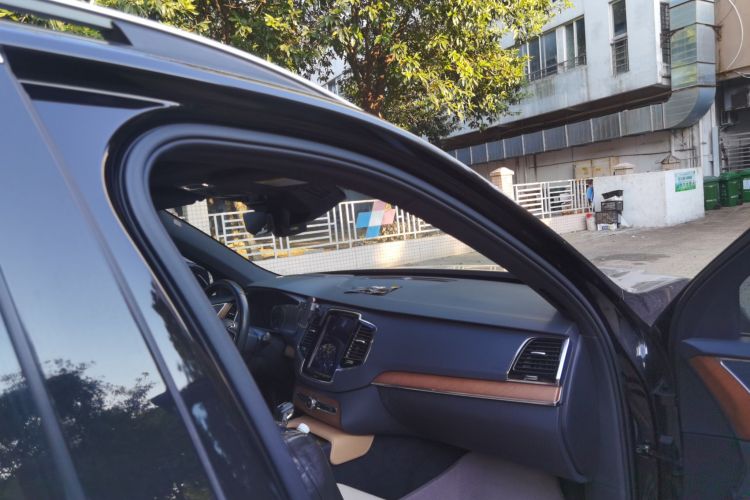 沃尔沃XC90 2018款 T6 智雅版 7座局部细节9005