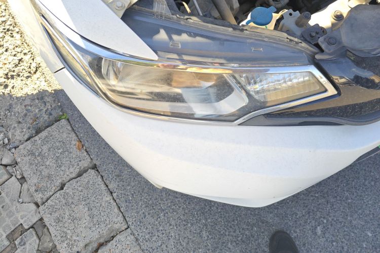 本田 飞度 2014款 1.5L LX CVT舒适型车身外观8