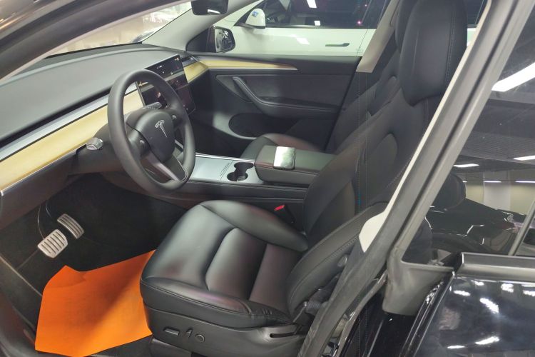 特斯拉 Model Y 2021款 Performance高性能全轮驱动版局部细节19