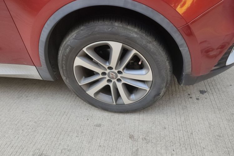 宝沃BX5 2017款 20TGDI 自动两驱领先型车身外观10