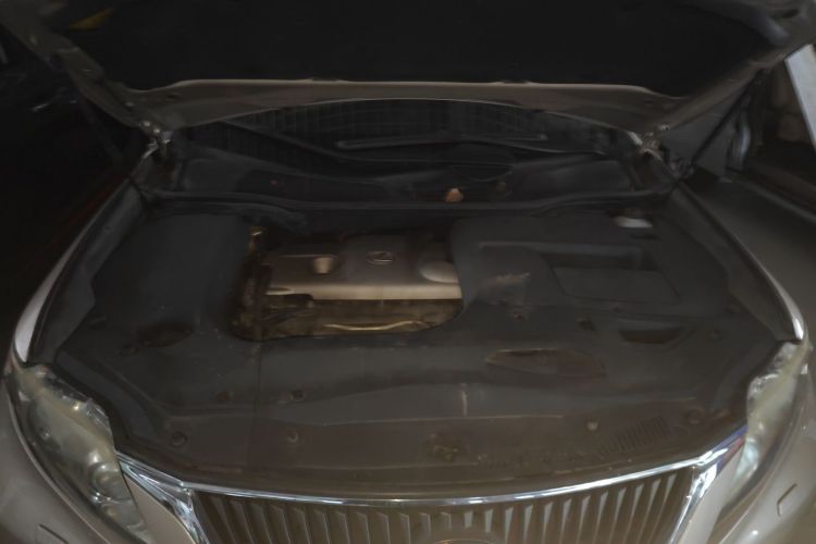 雷克萨斯RX经典 2011款 270 典雅版机舱底盘24