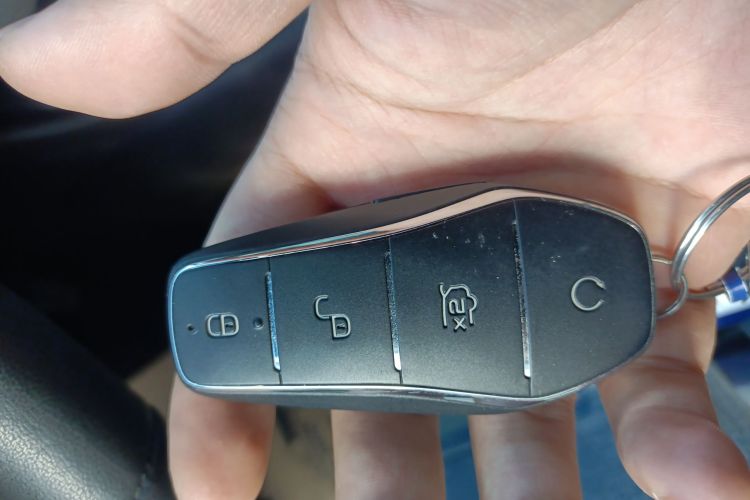 比亚迪 海豚 2021款 405km 时尚版中控内饰7001