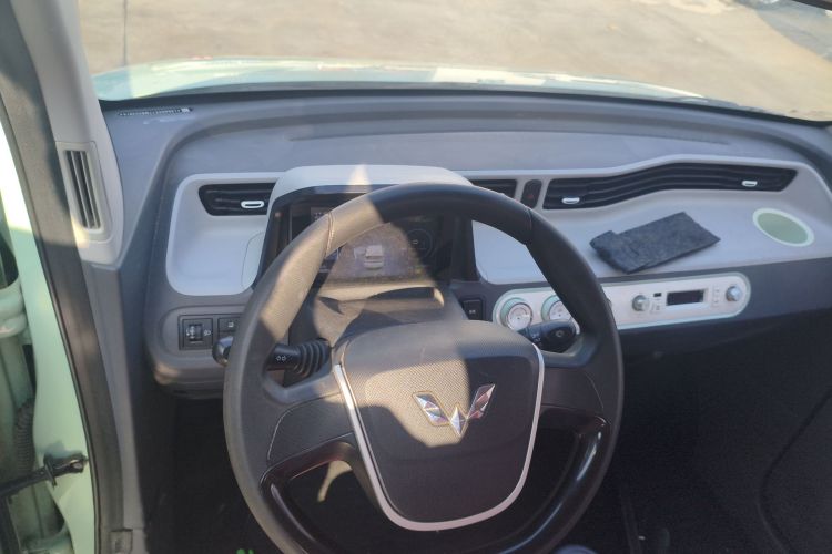 五菱汽车 宏光MINIEV 2021款 马卡龙时尚款 磷酸铁锂中控内饰7002