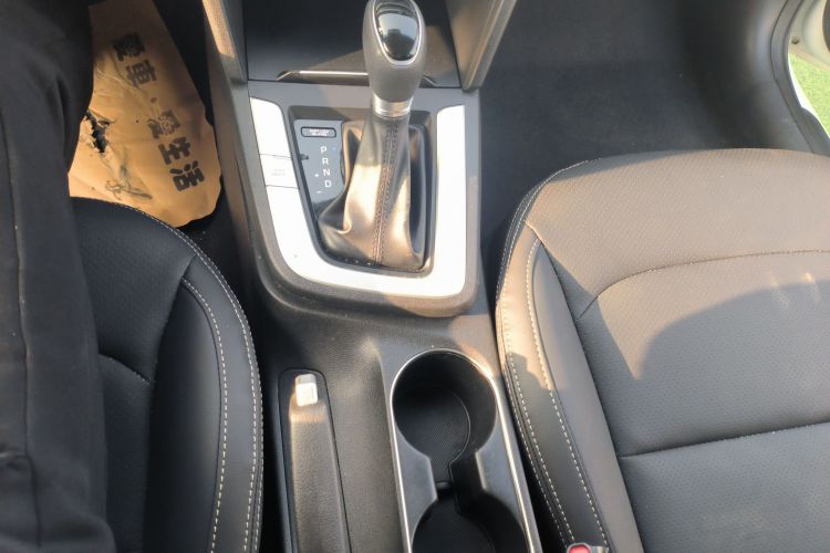 现代 领动 2016款 1.6L 自动智炫·精英型局部细节18