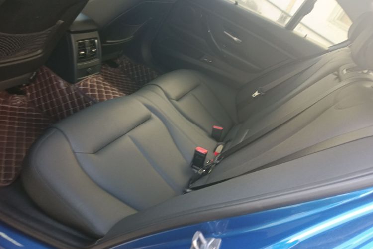 宝马3系 2019款 320Li M运动套装中控内饰21