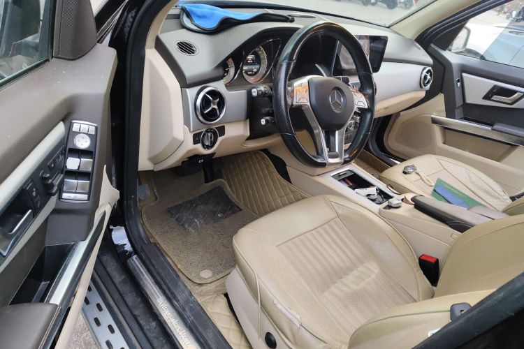 奔驰GLK级 2015款 GLK 300 4MATIC 时尚型 极致版中控内饰20