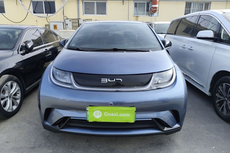 比亚迪 海豚 2025款 420km 自由版车身外观2