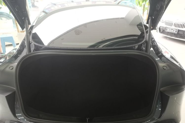 特斯拉 Model 3 2023款 后轮驱动版机舱底盘23